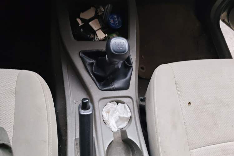 Used Wuling Rongguang V 2019 1.5L Window-Sealed Utility Model China VI LAR Gear Lever