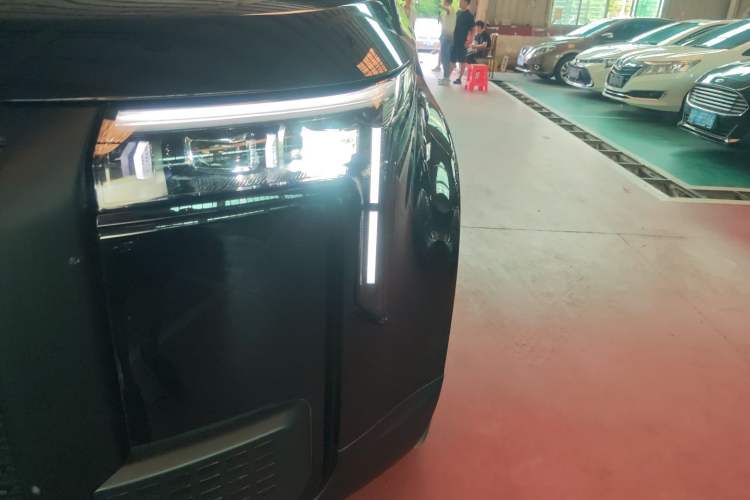 Used Polestones 01 2024 Deluxe 6-Seater Standard Range Version
