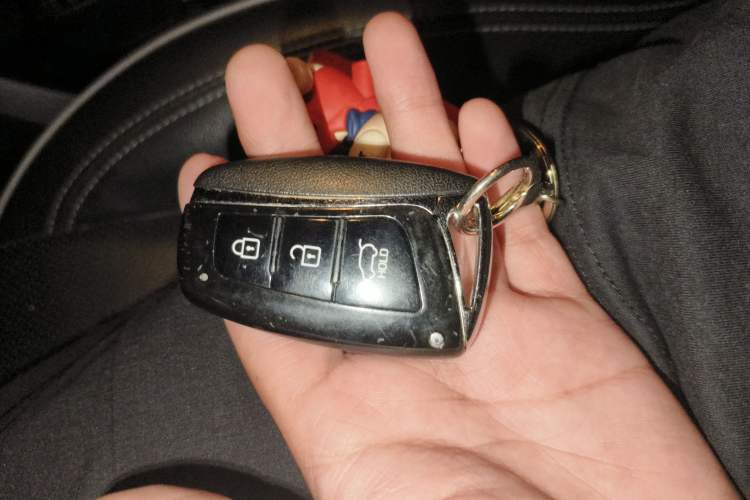 Used Hyundai Santa Fe 2017 2.0T Automatic All-Wheel Drive Smart 7-Seater