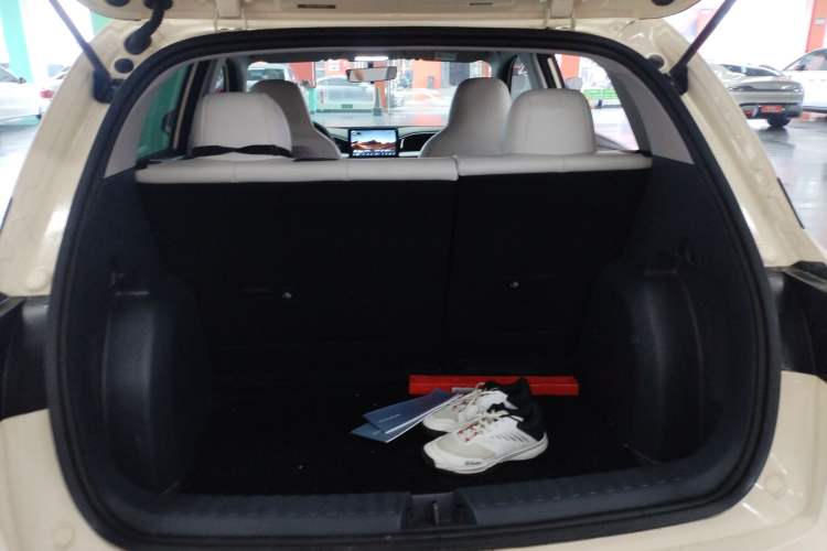 Used Geely Galaxy Geome 2025 310km Youth Edition Trunk