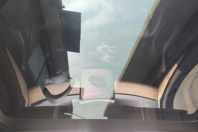 Used Tesla Model Y 2022 Long-Range All-Wheel-Drive Version
