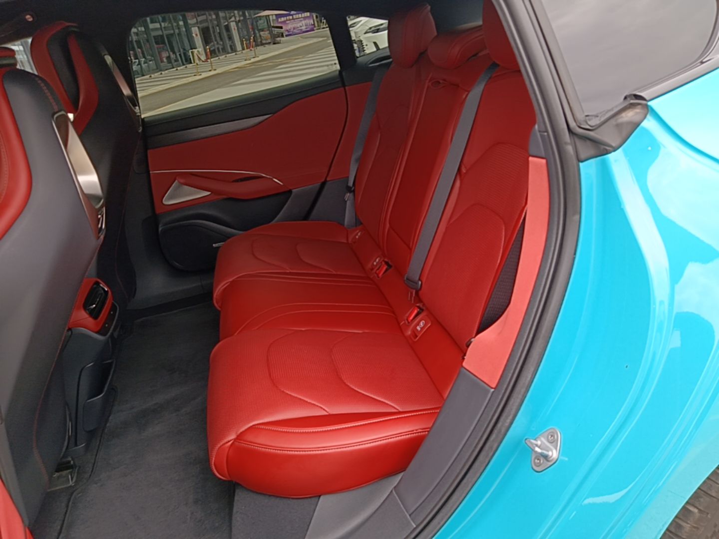 Xiaomi Auto SU7 2024 Four-Wheel Drive Ultra-Long Range Advanced Intelligent Driving Max Edition — снимка 20