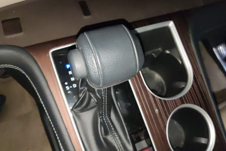 Used Toyota Sienna 2021 2.5L Hybrid Luxury Edition
