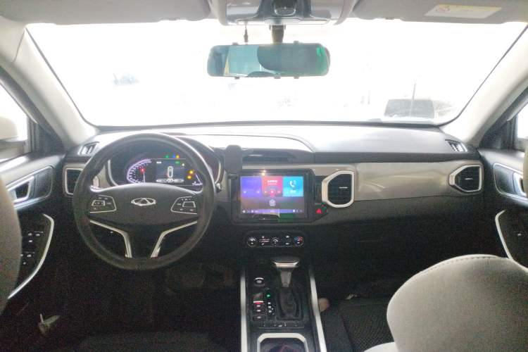 Used Chery Tiggo 5x 2017 1.5T DCT Fashion Edition Center Console