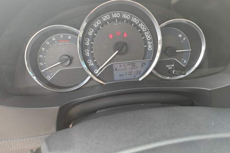 Used Toyota Corolla 2017 Revised Version 1.6L S-CVT GL Odometer Close Up