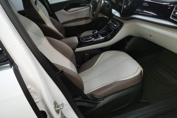 Used BYD Qin PLUS 2024 Honor Edition EV 420KM Beyond Model
