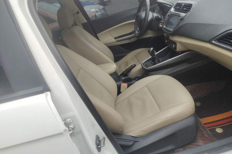 Used Ford Escort 2015 1.5L Manual Comfort Model
