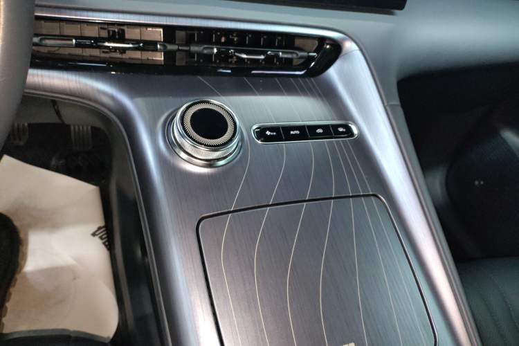 Used Geely Galaxy E5 2026 Model 610km Long-Distance Edition
