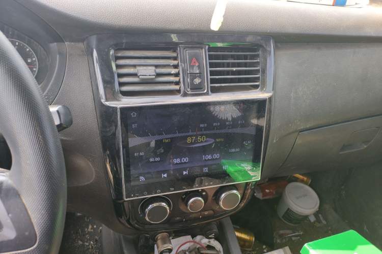 Used Wuling Rongguang V 2016 1.5L Standard Version Audio And AC Panel