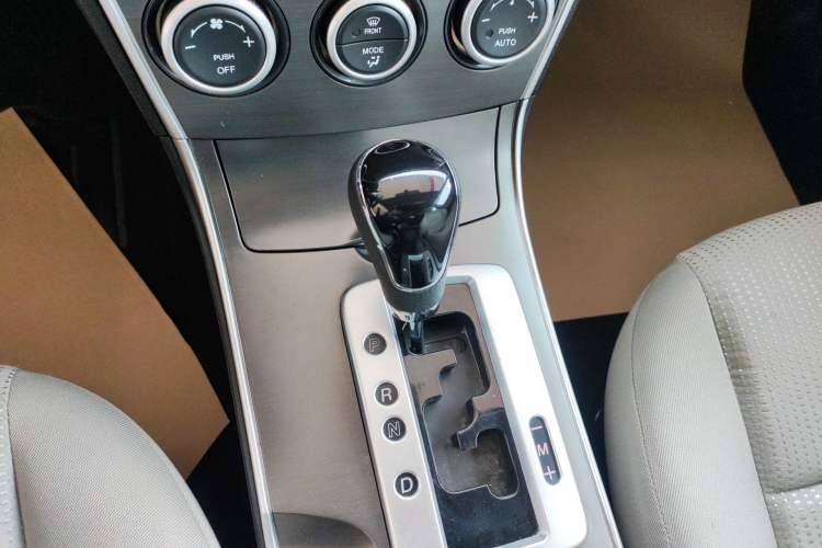 Used Mazda 6 2013 2.0L Automatic Fashion Edition Gear Lever