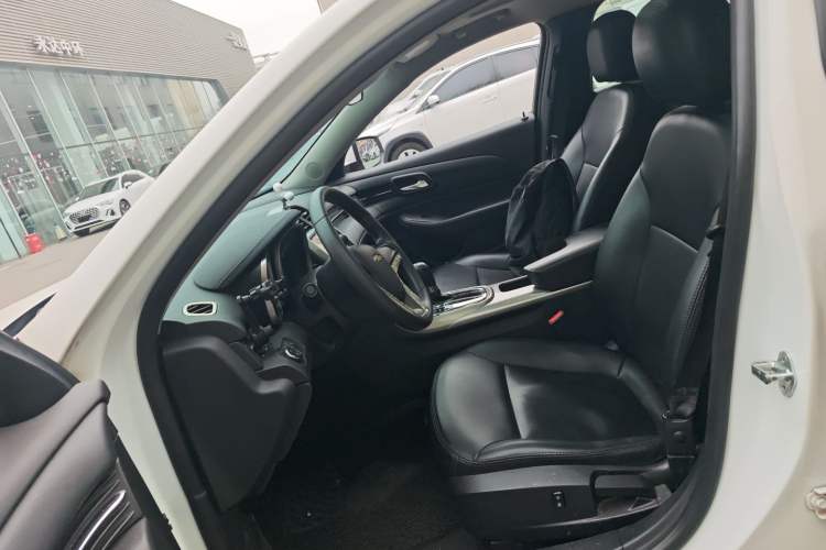 Used Chevrolet Malibu 2013 1.6T Automatic Comfort Edition Left Front Seat