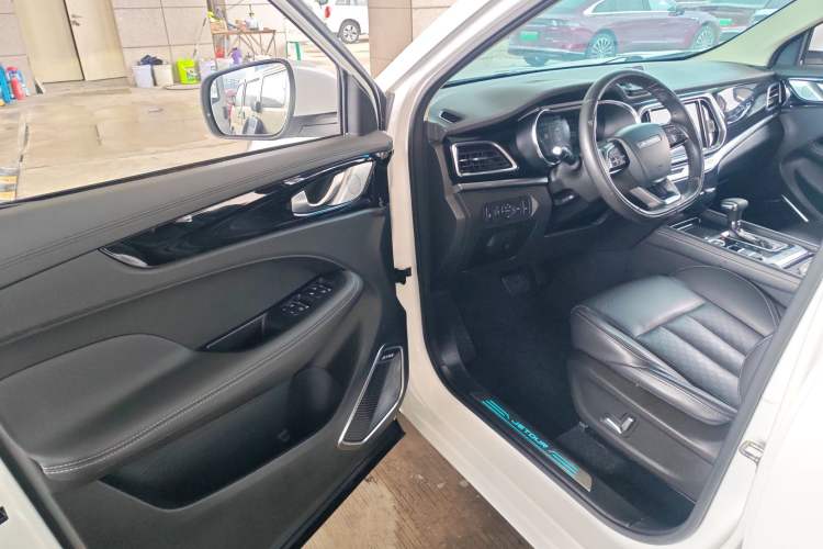 Used JETOUR X90 2019 1.6T DCT Luxury Touring Edition 5 Seats China VI Standard Driver Seat