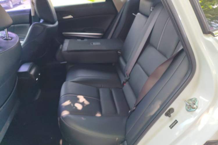 Used Honda Crosstour 2014 2.4L Luxury Edition Left Rear Seat