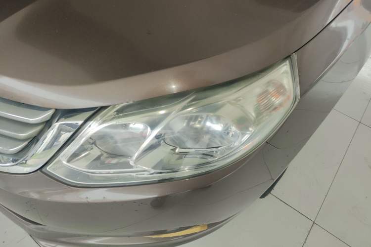 Used Baojun 630 2013 1.5L manual standard version