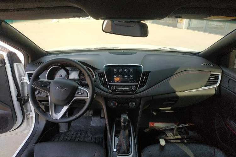 Used Chevrolet Monza 2020 Light Hybrid RS 330T Automatic Comfort Edition
