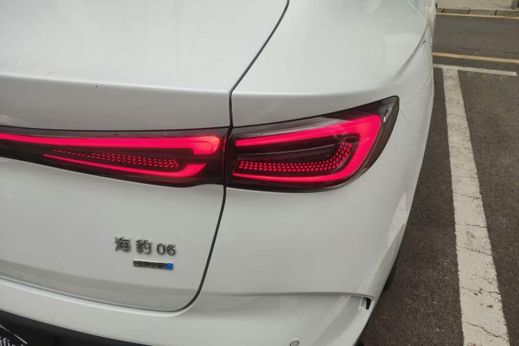 Used BYD Seal 06 New Energy 2025 DM-i Smart Drive 120KM Deluxe Model Exterior 3