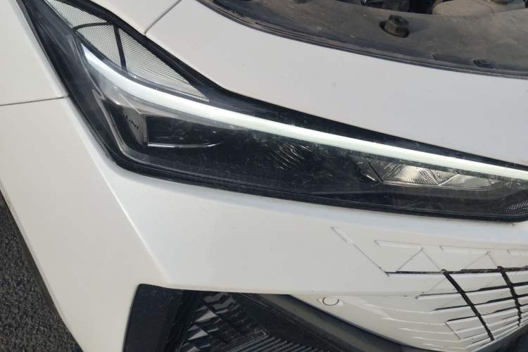 Used CHANGAN UNI-V iDD 2023 Zhidian iDD 1.5T 113km Smart & Fun Version (Rapid Edition) Right Front Headlight