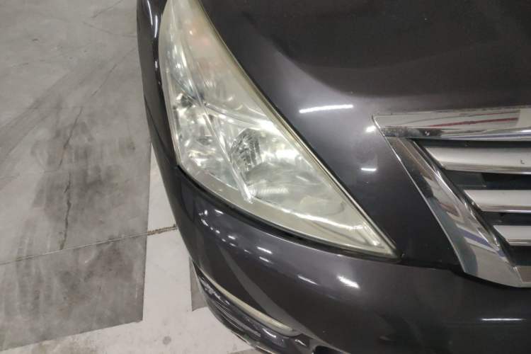 Used Nissan Teana 2011 2.0L XL Comfort Edition Right Front Headlight