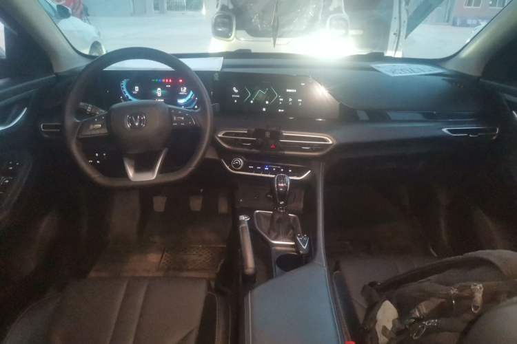 Used CHANGAN Eado 2021 PLUS 1.6L GDI Manual Luxury Model
