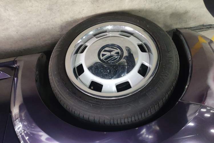 Used Volkswagen Beetle 2015 180TSI model
