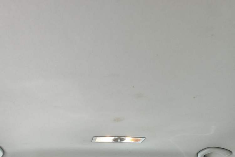 Used Volkswagen Lavida 2013 Revised Classic 1.6L Automatic Fashion Edition