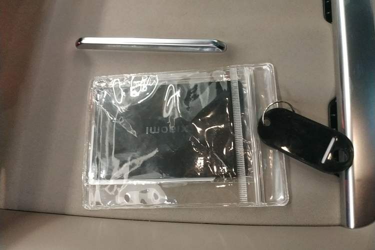 Used Xiaomi Auto YU7 2025 Ultra-Long Range High-Performance All-Wheel-Drive Max Edition Vehicle Key