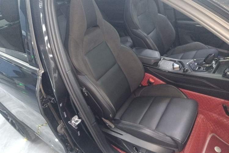 Used Lynk & Co 01 2021 2.0TD Four-Wheel Drive Dark Night Edition