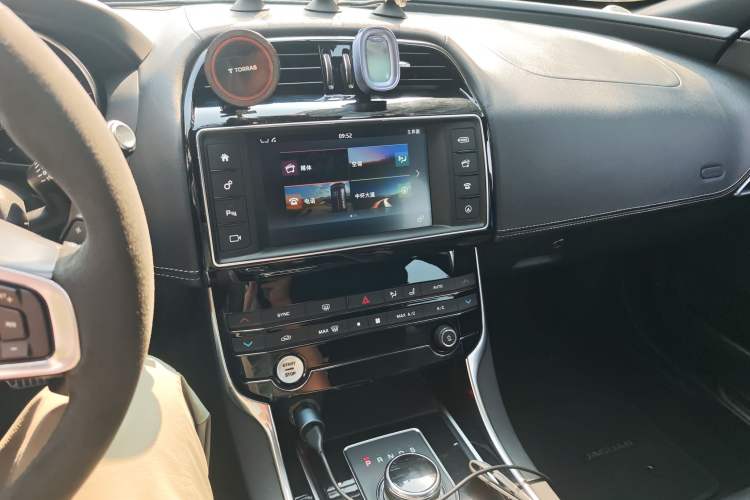 Used Jaguar XE 2017 3.0 SC 340 PS S