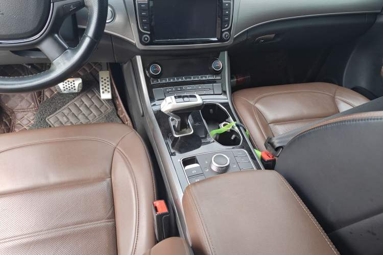 Used Haval H8 2017 2.0T Gasoline 4x4 Smart Enjoyment Version