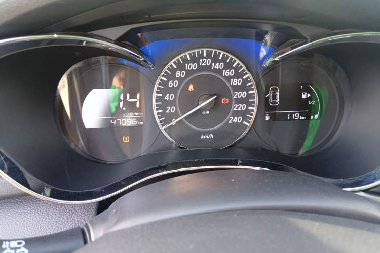 Used Venucia D60 2019 100 000 Glory 1.6L Entry Manual ChenShang Edition China VI
