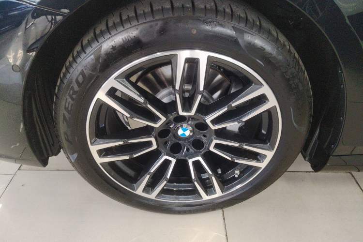 Used BMW 5 Series 2025 530Li Leading Model M Sport Package
