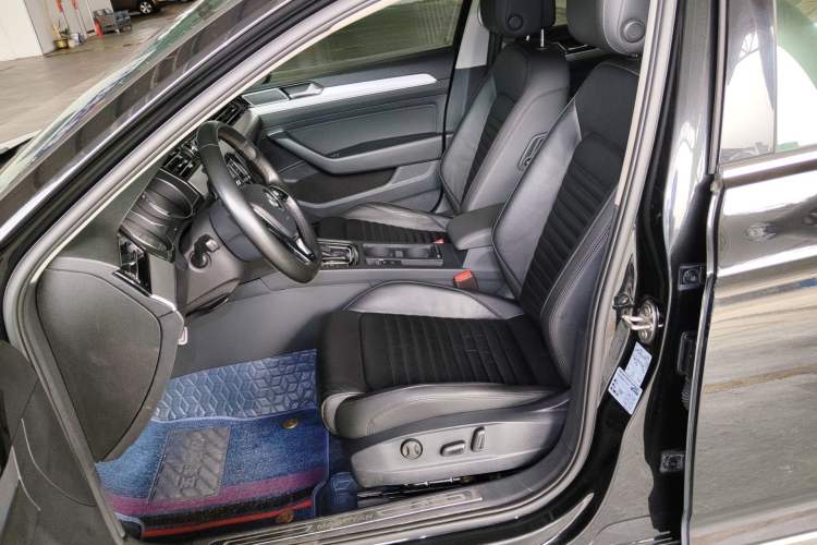 Used Volkswagen Magotan 2017 330TSI DSG Leading Model Left Front Seat