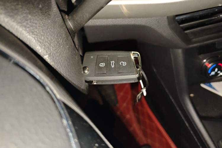 Used Volkswagen Lavida 2021 1.5L Automatic Vision Edition Vehicle Key