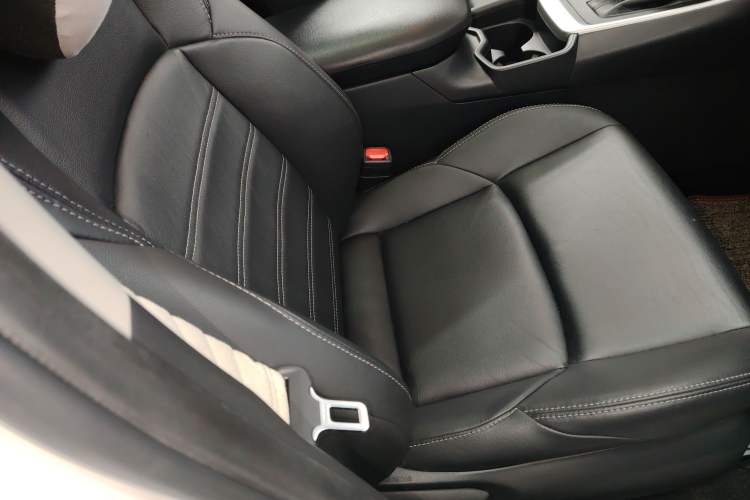 Used Toyota Wildlander 2020 2.0L CVT Two-Wheel Drive Luxury Edition Right Front Seat