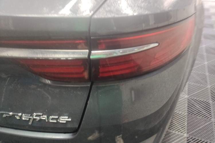 Used Geely Auto Preface 2021 2.0TD Luxury Version Exterior 3