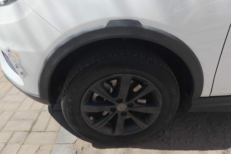 Used BYD Yuan New Energy 2018 EV360 Smart Connect Cool Edition
