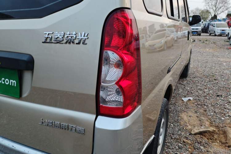 Used Wuling Rongguang 2020 1.5L Extended Basic Version China VI Standard L3C Right Rear Taillight