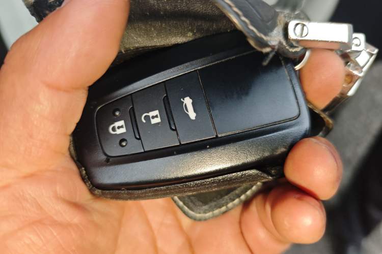 Used Toyota Levin 2019 Dual-Engine 1.8H E-CVT Luxury Edition China VI Standard
