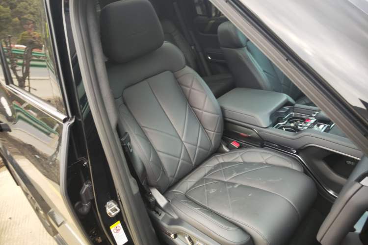 Used Formula Leopard 8 2025 Smart & Brave Flagship Edition 7 Seats
