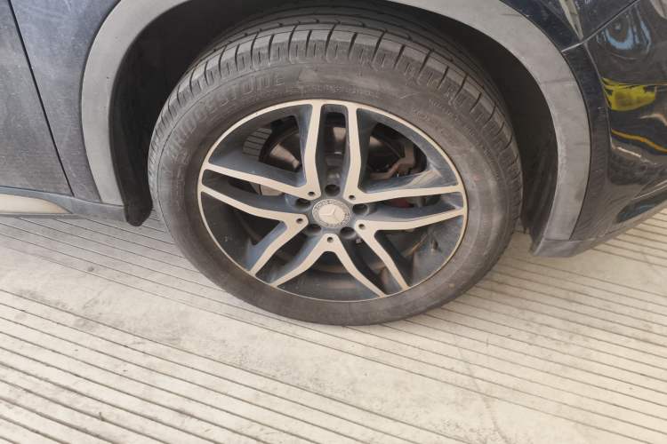 Used Mercedes-Benz GLA 2016 GLA 200 Fashion Model Right Front Wheel Hub