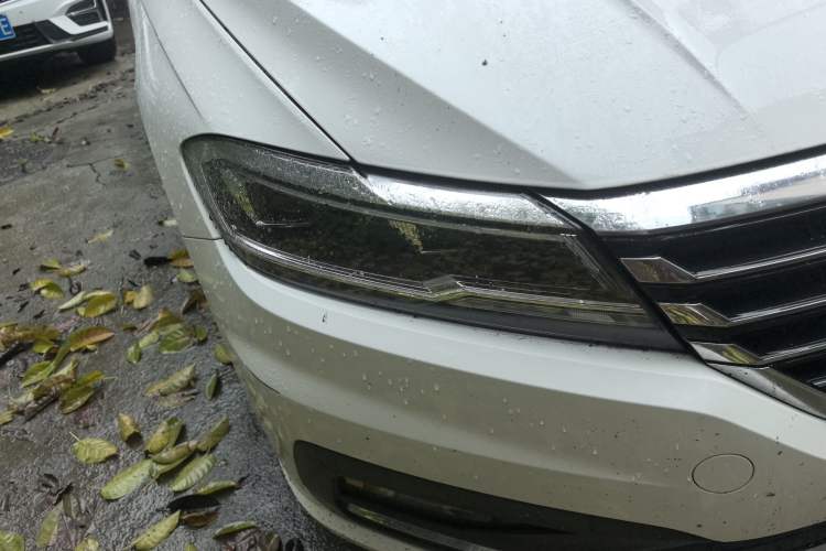 Used Volkswagen Lavida 2019 280TSI DSG Comfort Edition China VI standard Right Front Headlight