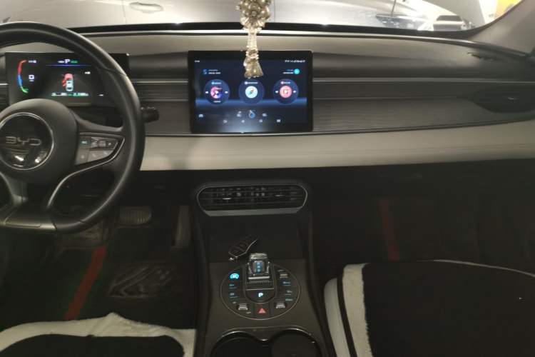 Used BYD Seal 05 DM-i 2025 DM-i Smart Drive 55KM Luxury Model Audio And AC Panel