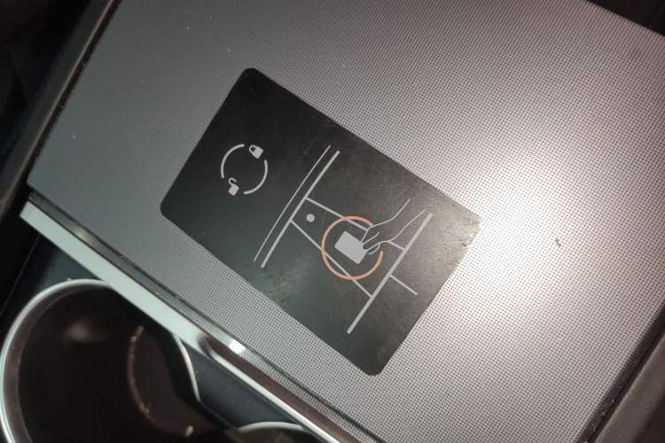 Used Tesla Model 3 2025 Rear-Wheel-Drive Version
