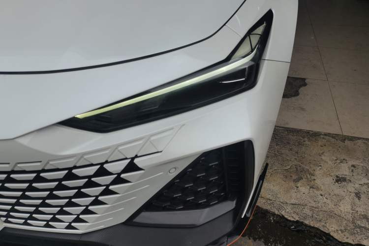 Used CHANGAN UNI-V 2023 2.0T Sport Edition Left Front Headlight