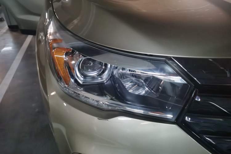 Used GAC Trumpchi GS4 2015 200T G-DCT Luxury Edition Right Front Headlight