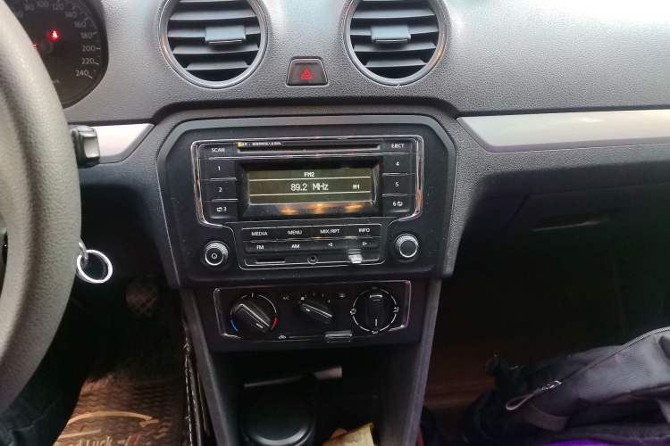 Used Volkswagen Jetta 2013 1.4L Manual Comfort Model
