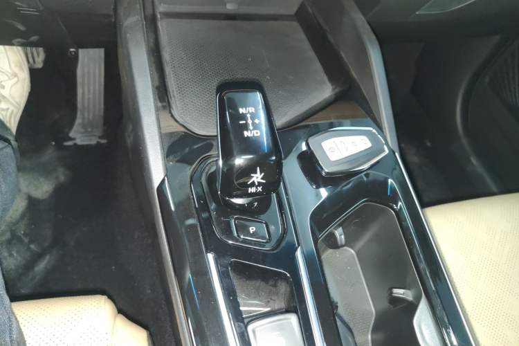 Used Geely Auto Emgrand L HiP 2024 Champion Edition 1.5TD-DHT Pro 100KM Excellence Model