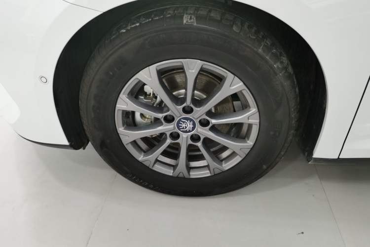 Used BYD Qin L 2025 DM-i Smart Drive 80KM Leading Model