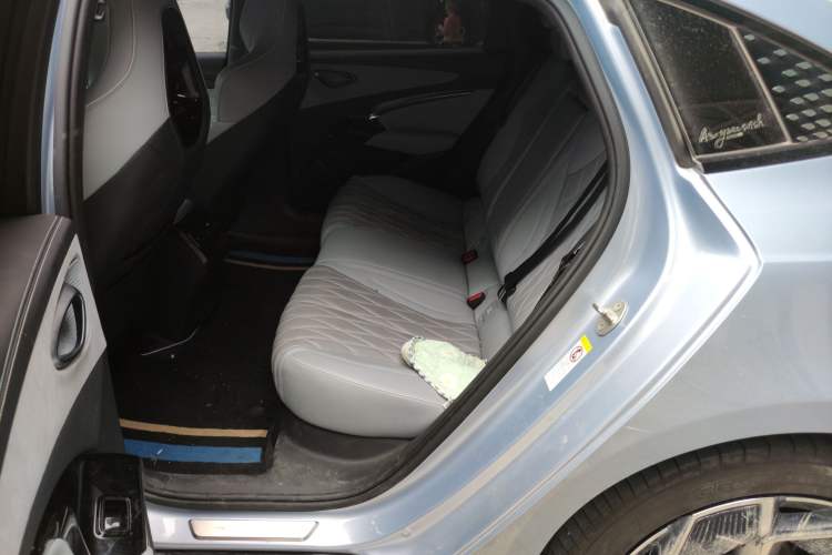 Used BYD Seal 2022 700 km Long-Range Rear-Wheel-Drive Version Left Rear Seat