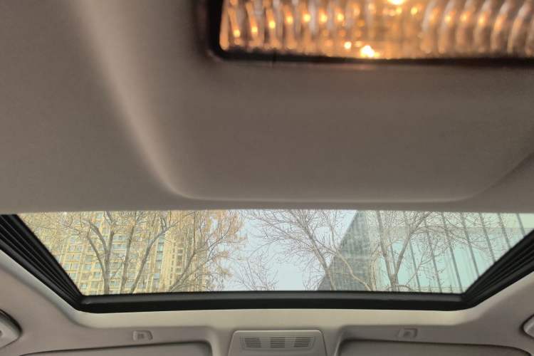 Used BMW 5 Series 2013 525Li Leading Model